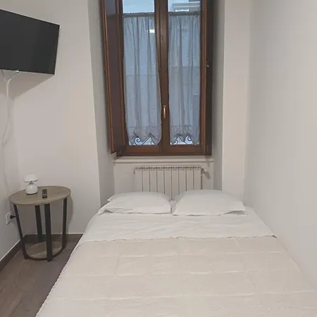 Arco Dei Pittori- Affitti Brevi Italia Apartman LʼAquila