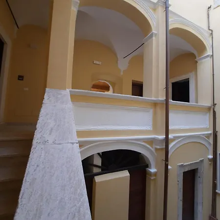 Arco Dei Pittori- Affitti Brevi Italia * LʼAquila