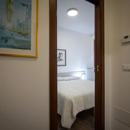 Arco Dei Pittori- Affitti Brevi Italia Apartman LʼAquila